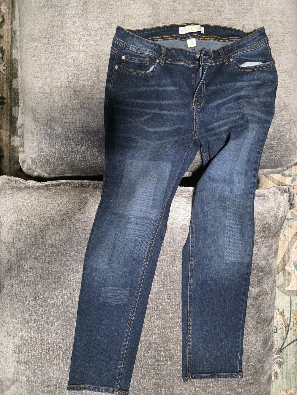 Est. 1946 Denim Women's Size 16 Straight Leg Jeans Medium Wash